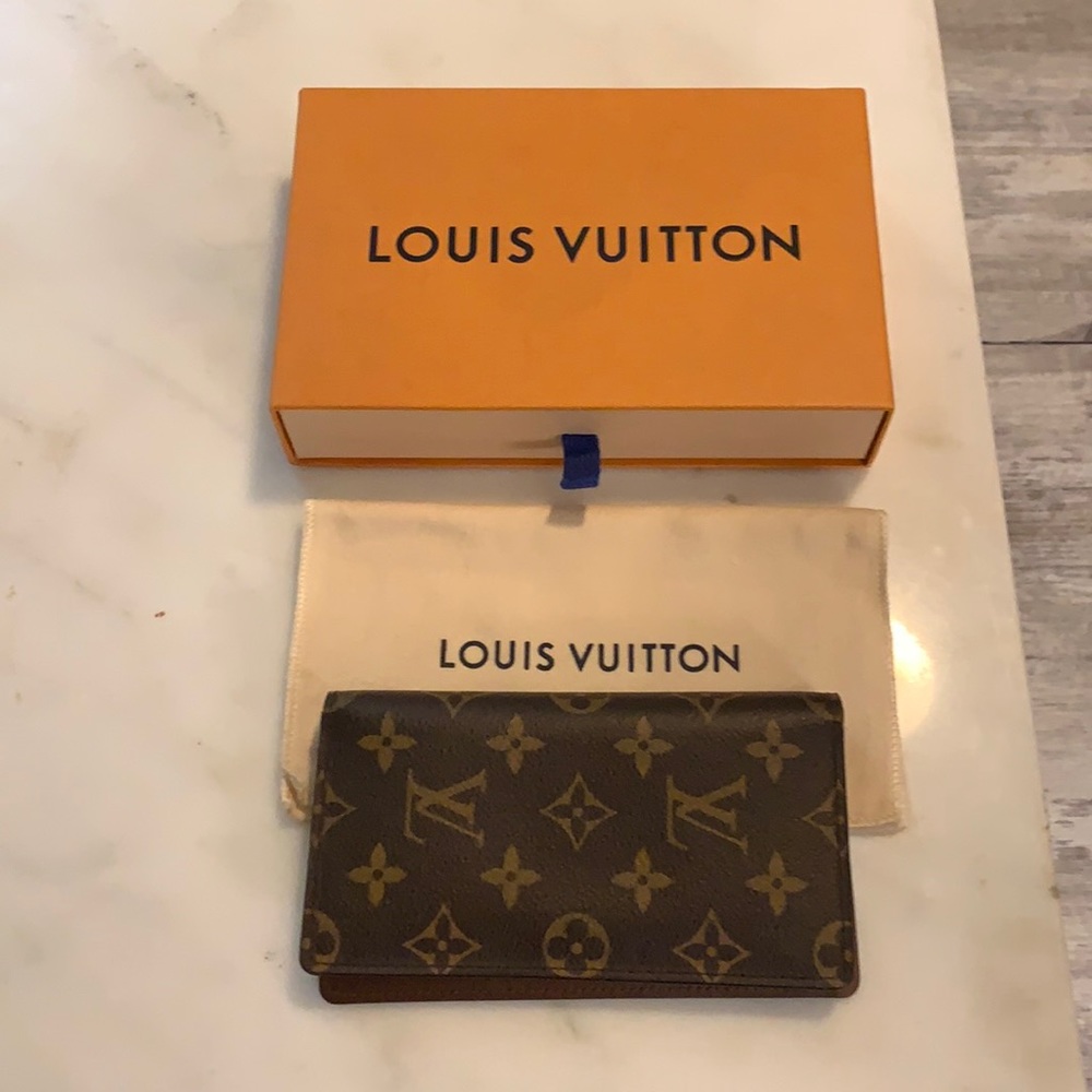 Louis Vuitton Passport Wallet
